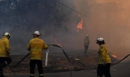 澳大利亚和新西兰向加拿大派遣了100多名消防员